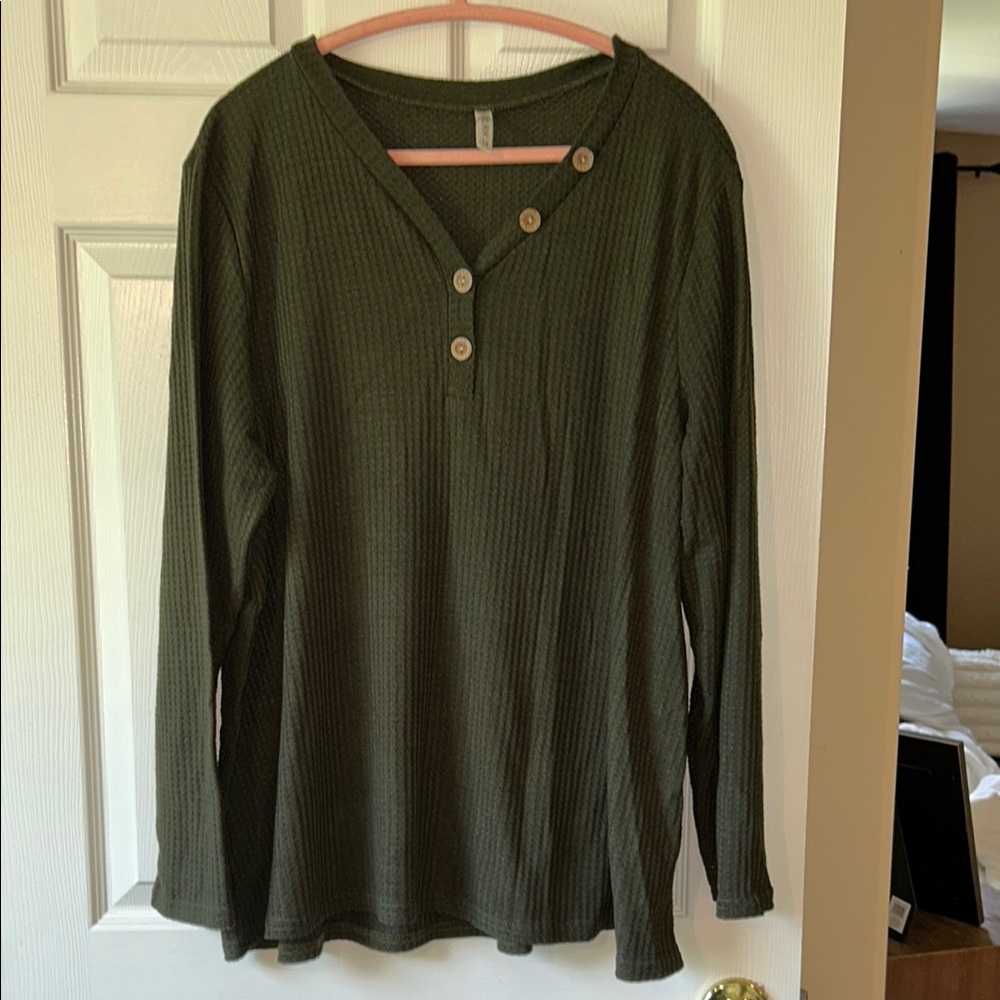 Olrick Olive Green Button-Detail Women's Top